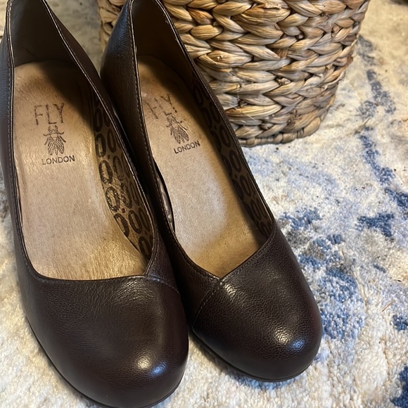 Fly London pumps - Picture 9 of 9